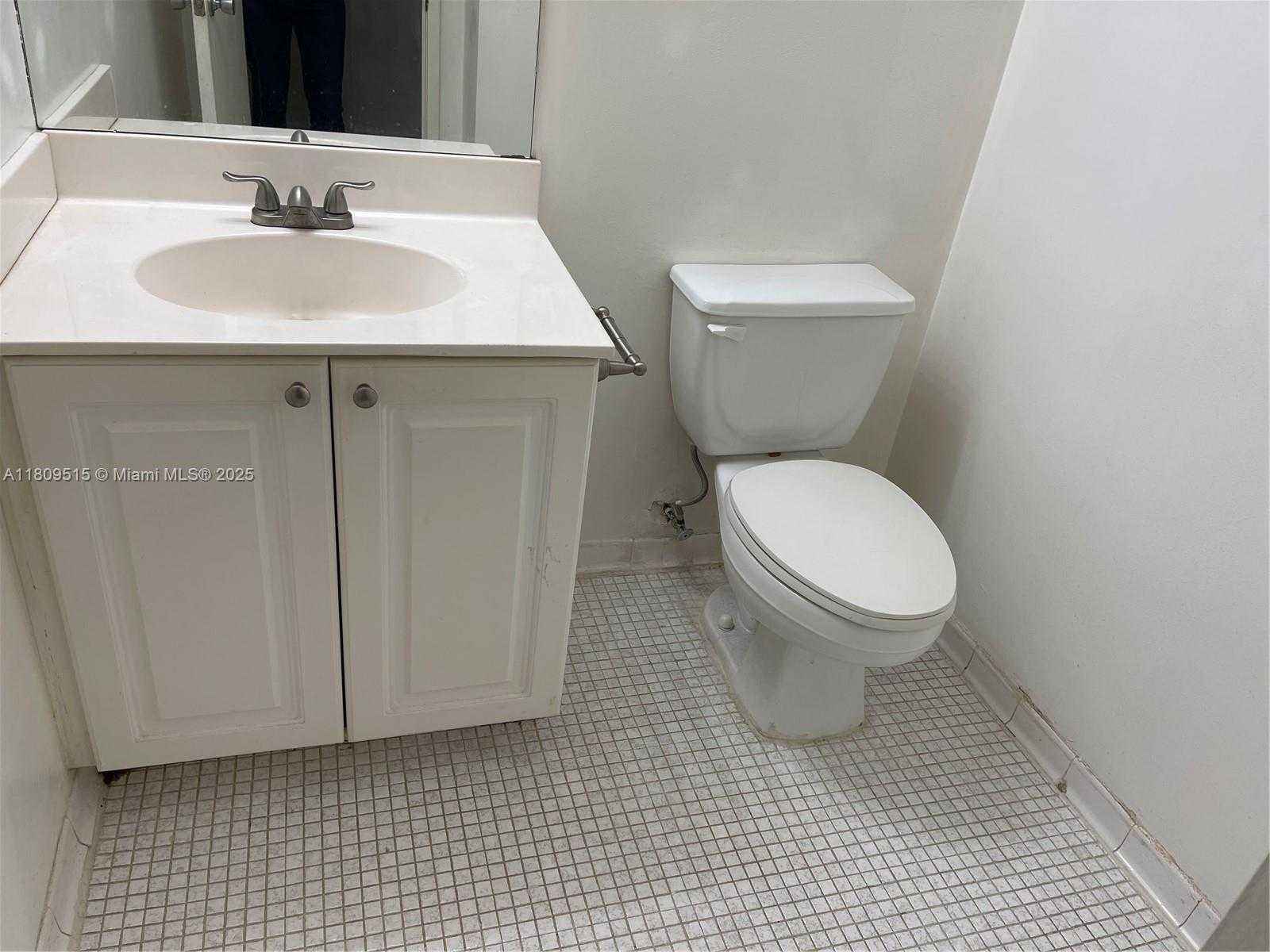 Small Image of 19390 COLLINS AVE #122, Sunny Isles Beach Number 7