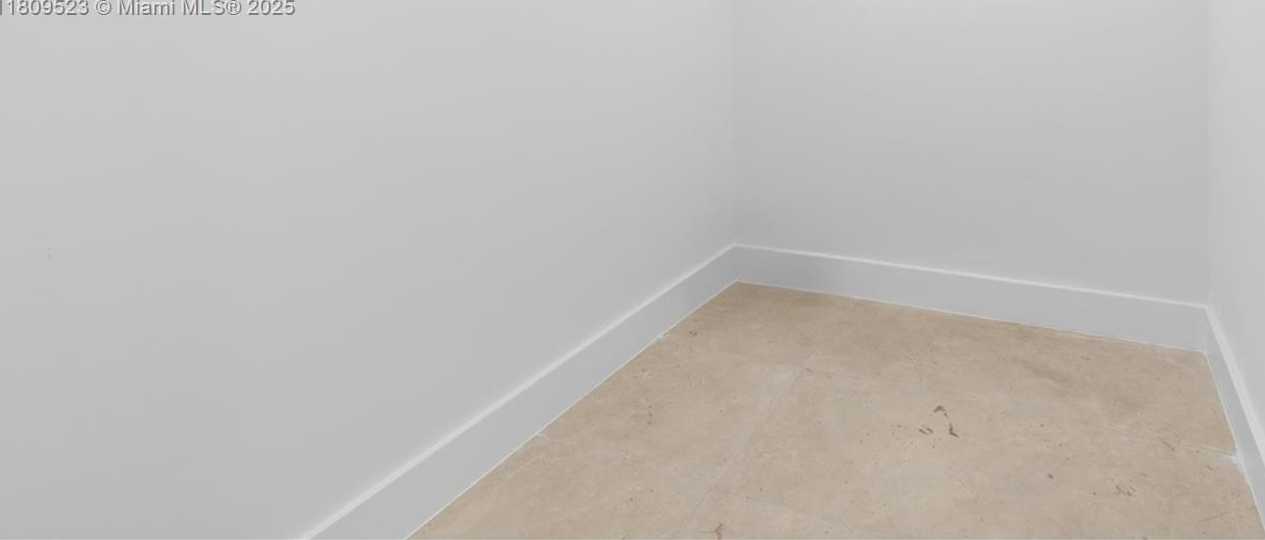 Small Image of 2300 DIANA DR #302, Hallandale Beach Number 22