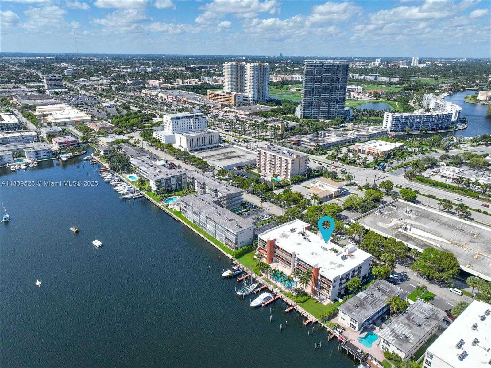 Small Image of 2300 DIANA DR #302, Hallandale Beach Number 38