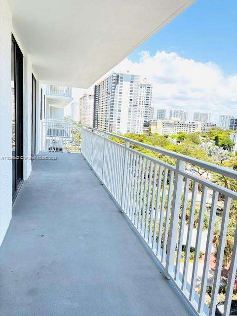 Small Image of 210 174TH ST #818, Sunny Isles Beach Number 3