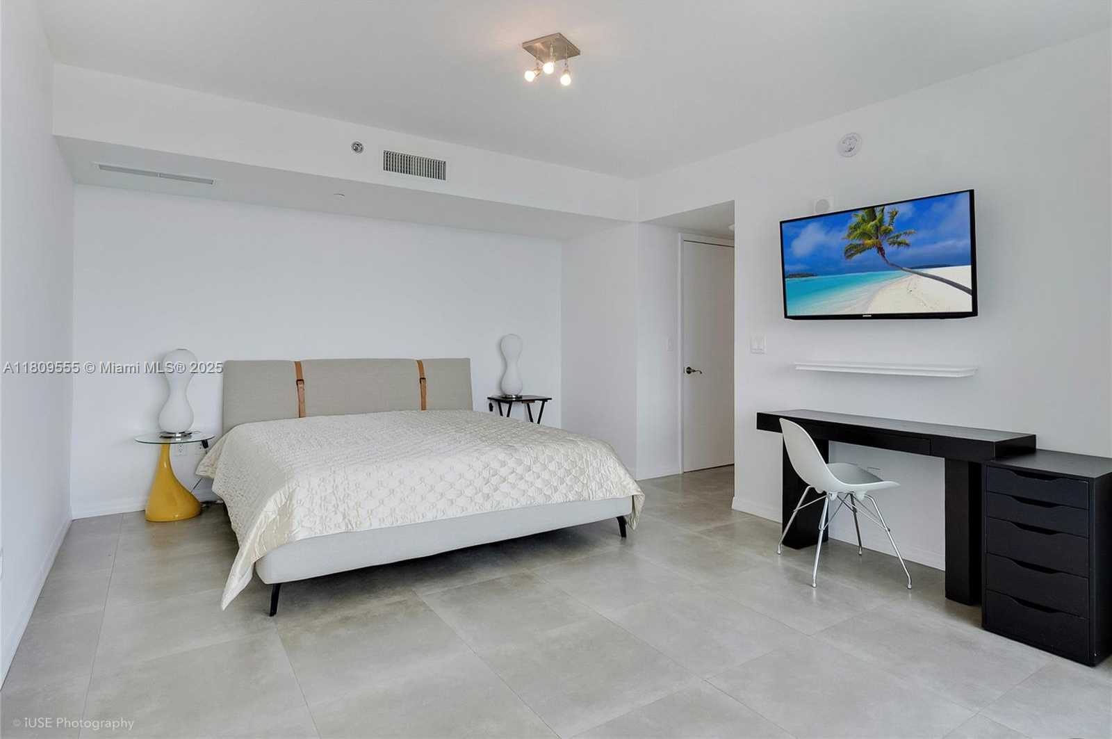 Small Image of 17201 COLLINS AVE #2006, Sunny Isles Beach Number 11
