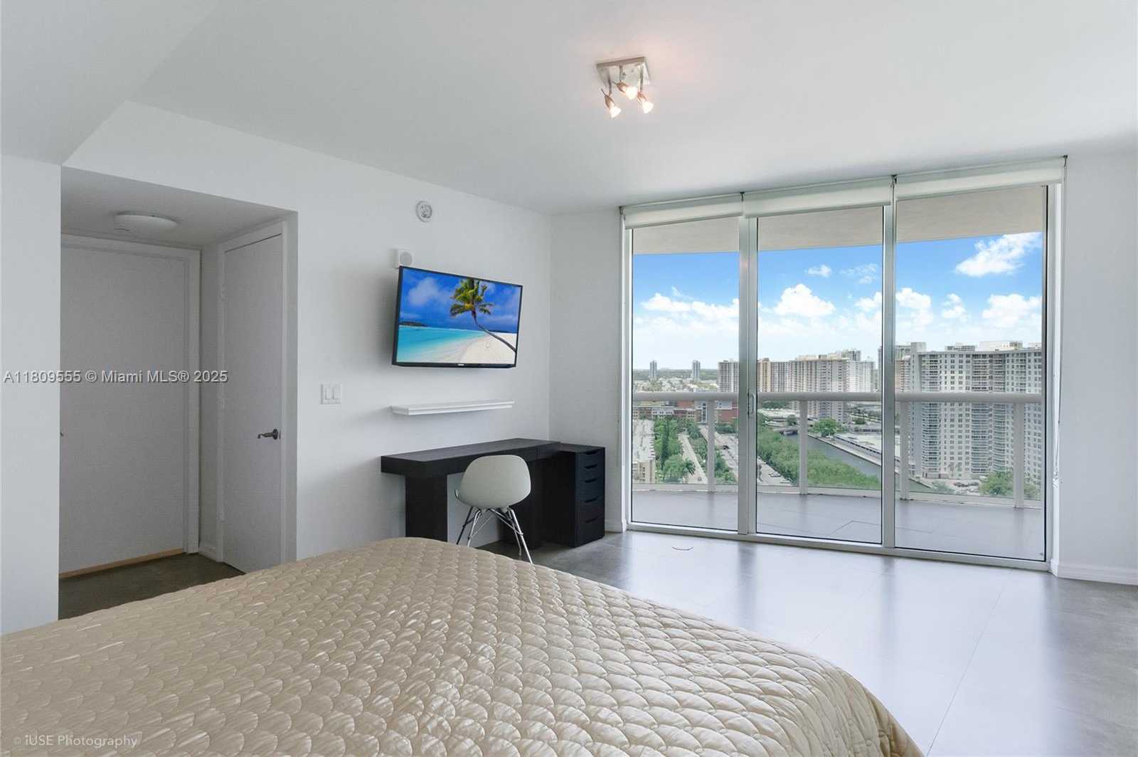 Small Image of 17201 COLLINS AVE #2006, Sunny Isles Beach Number 12