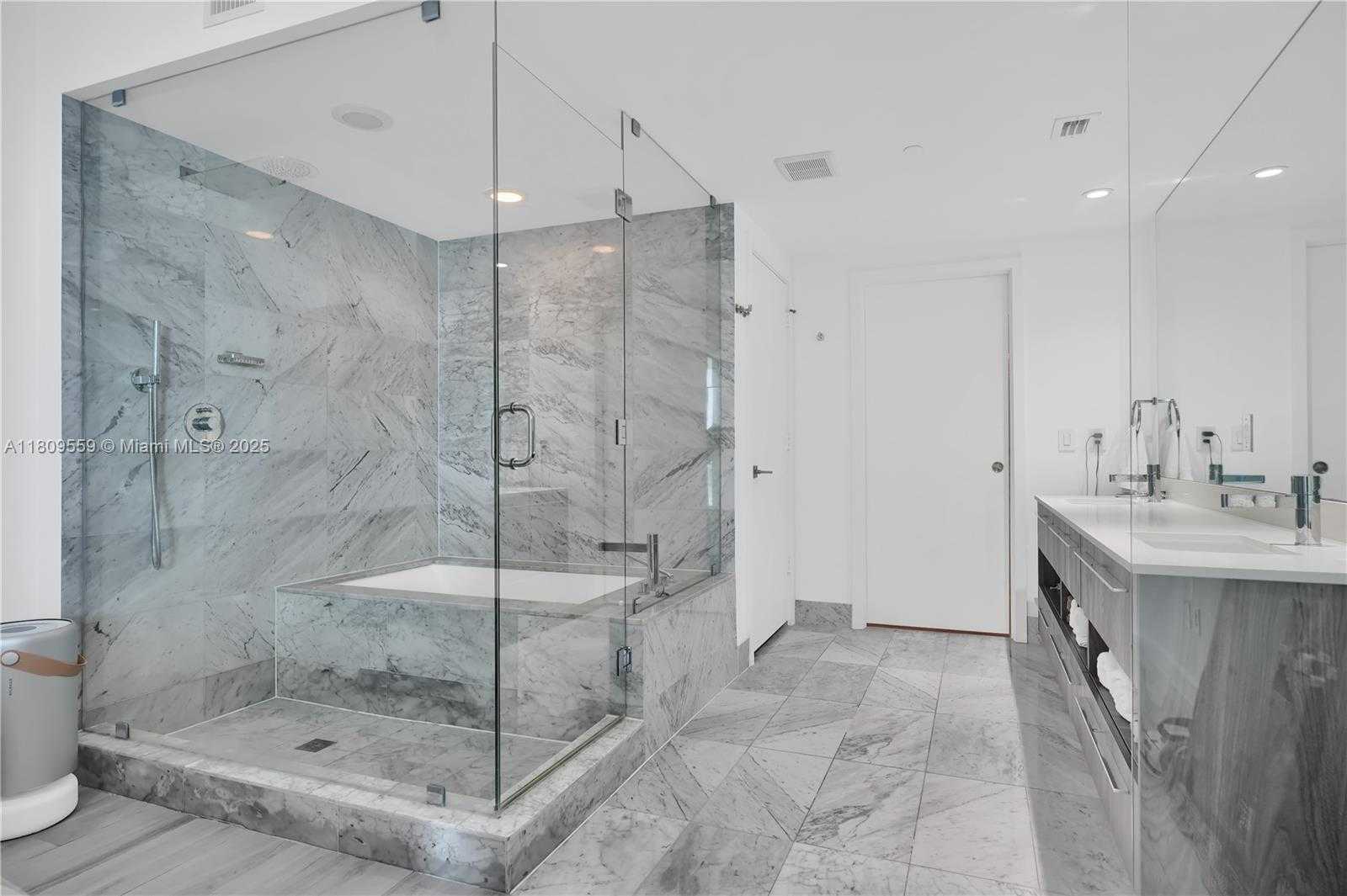Small Image of 3131 NORTH EAST 7TH AVE #3104, Miami Number 15