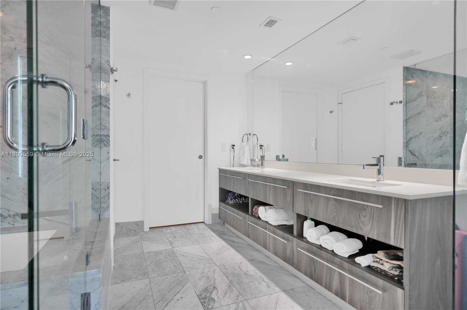 Small Image of 3131 NORTH EAST 7TH AVE #3104, Miami Number 16