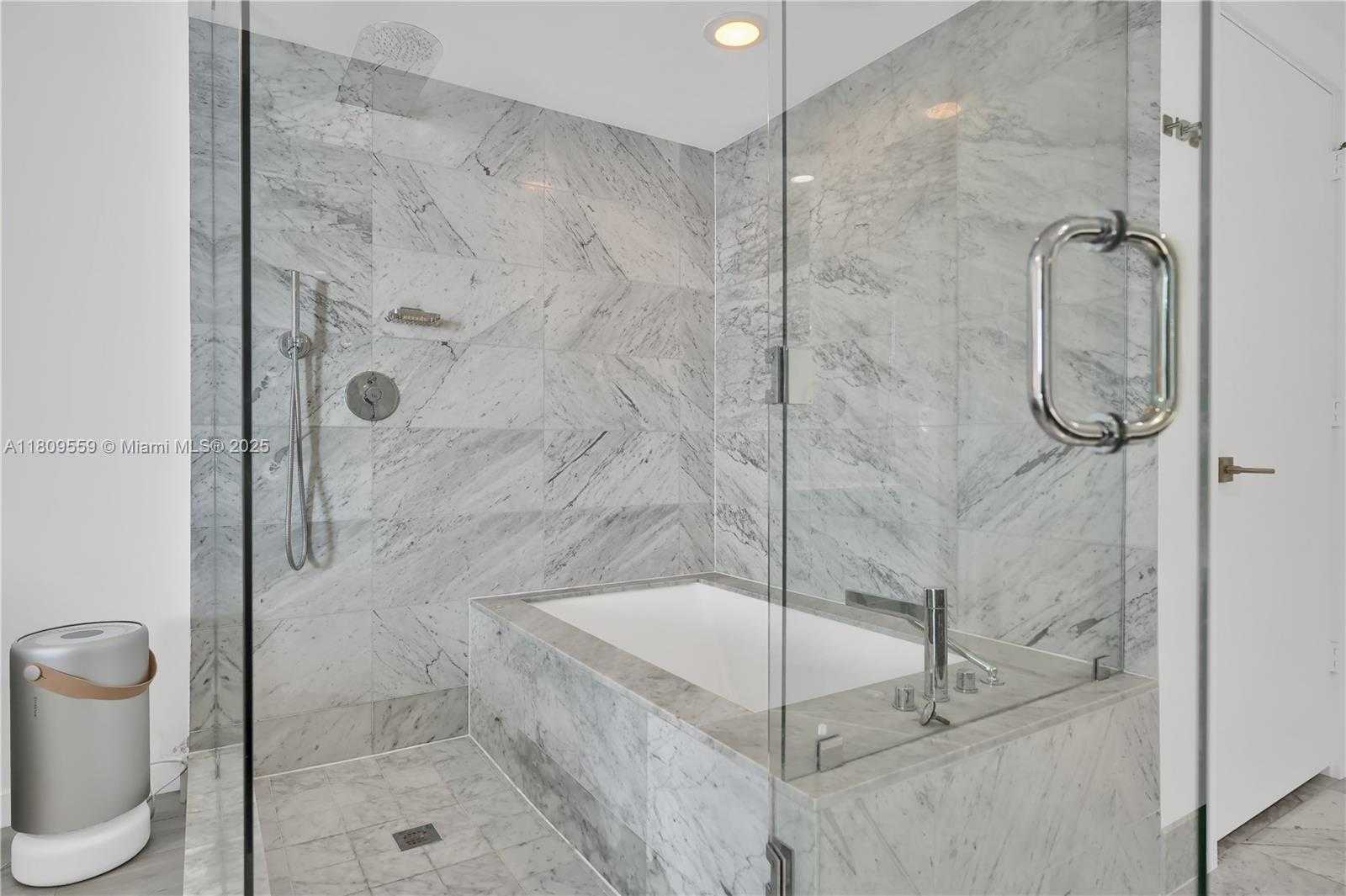 Small Image of 3131 NORTH EAST 7TH AVE #3104, Miami Number 17