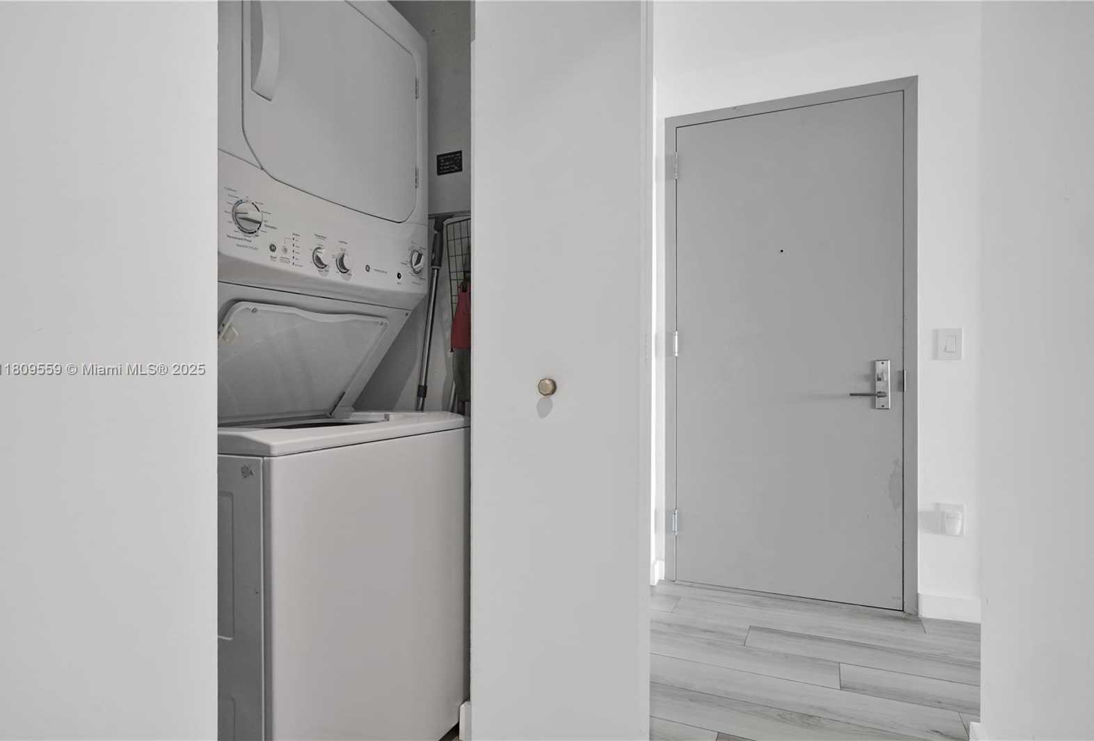 Small Image of 3131 NORTH EAST 7TH AVE #3104, Miami Number 33