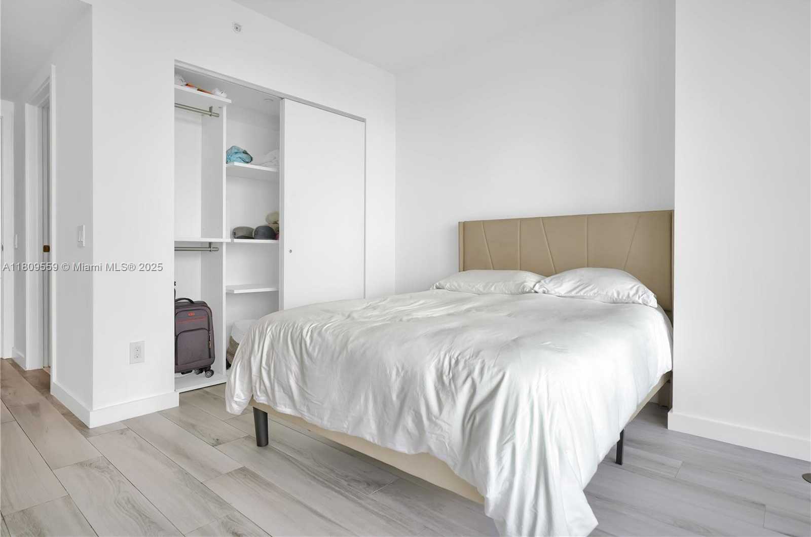 Small Image of 3131 NORTH EAST 7TH AVE #3104, Miami Number 45