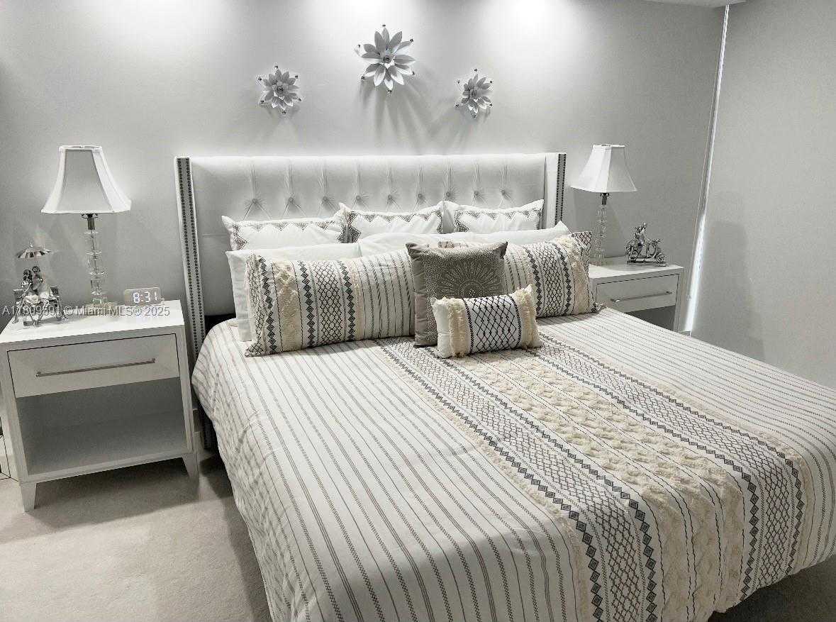 Small Image of 2017 SOUTH OCEAN DR #1510, Hallandale Beach Number 17