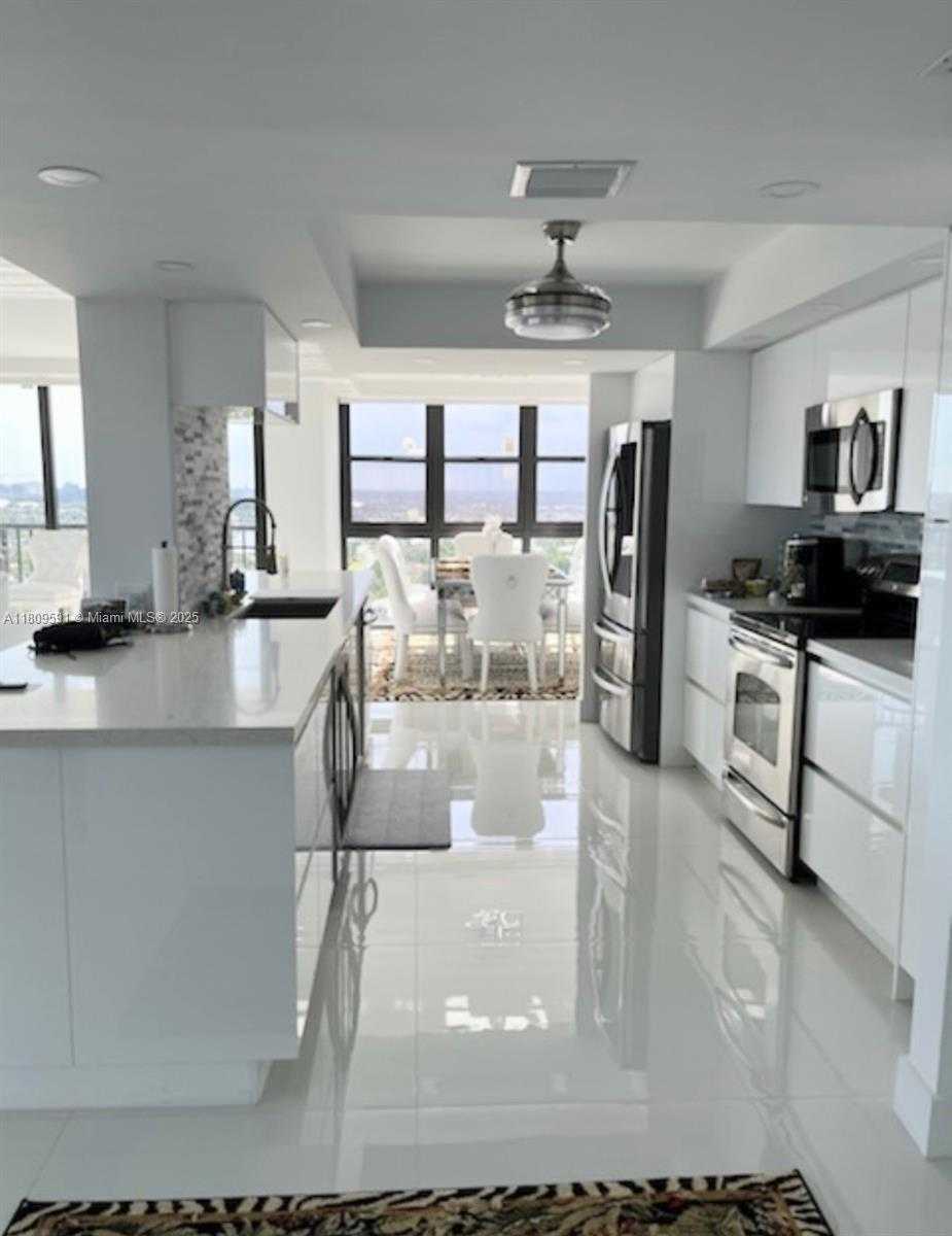 Small Image of 2017 SOUTH OCEAN DR #1510, Hallandale Beach Number 27