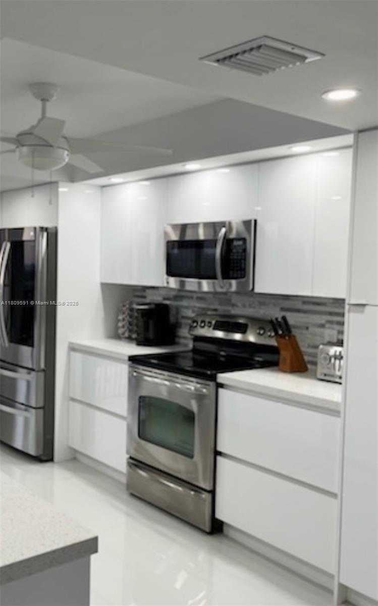 Small Image of 2017 SOUTH OCEAN DR #1510, Hallandale Beach Number 28