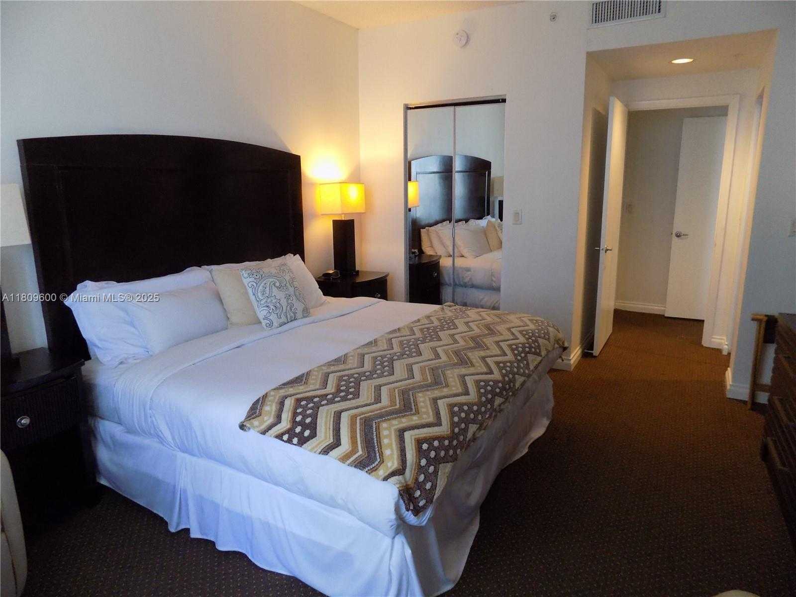 Small Image of 17375 COLLINS AVE #2606, Sunny Isles Beach Number 6