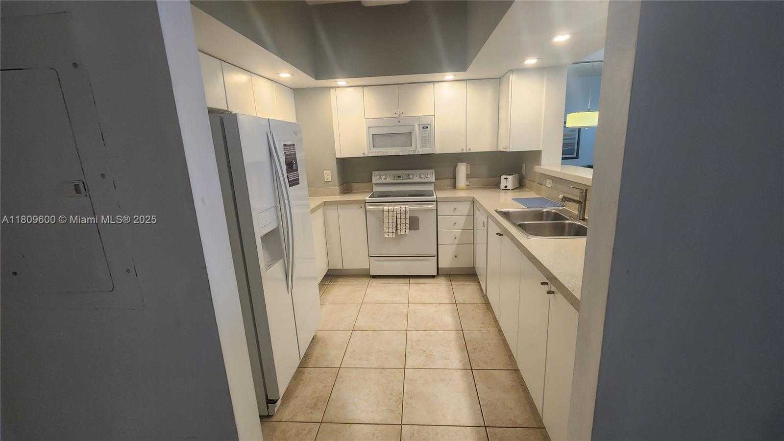Small Image of 17375 COLLINS AVE #2606, Sunny Isles Beach Number 9