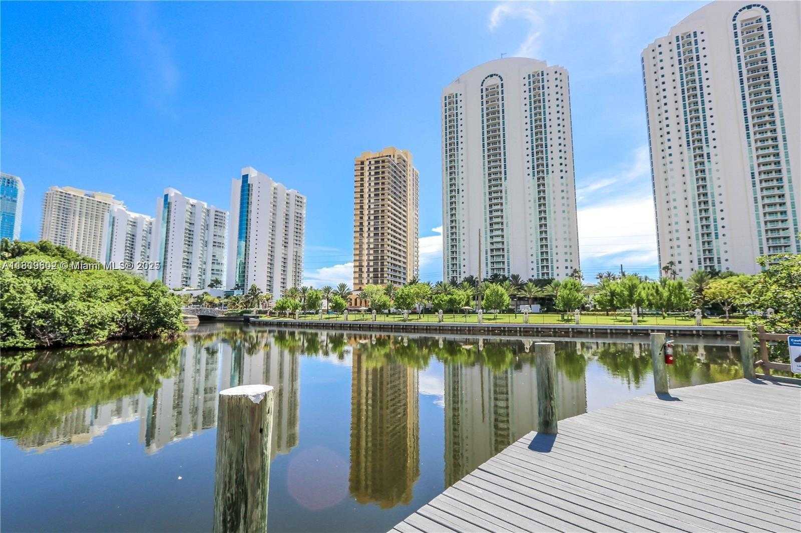 Small Image of Sunny Isles Beach Number 27