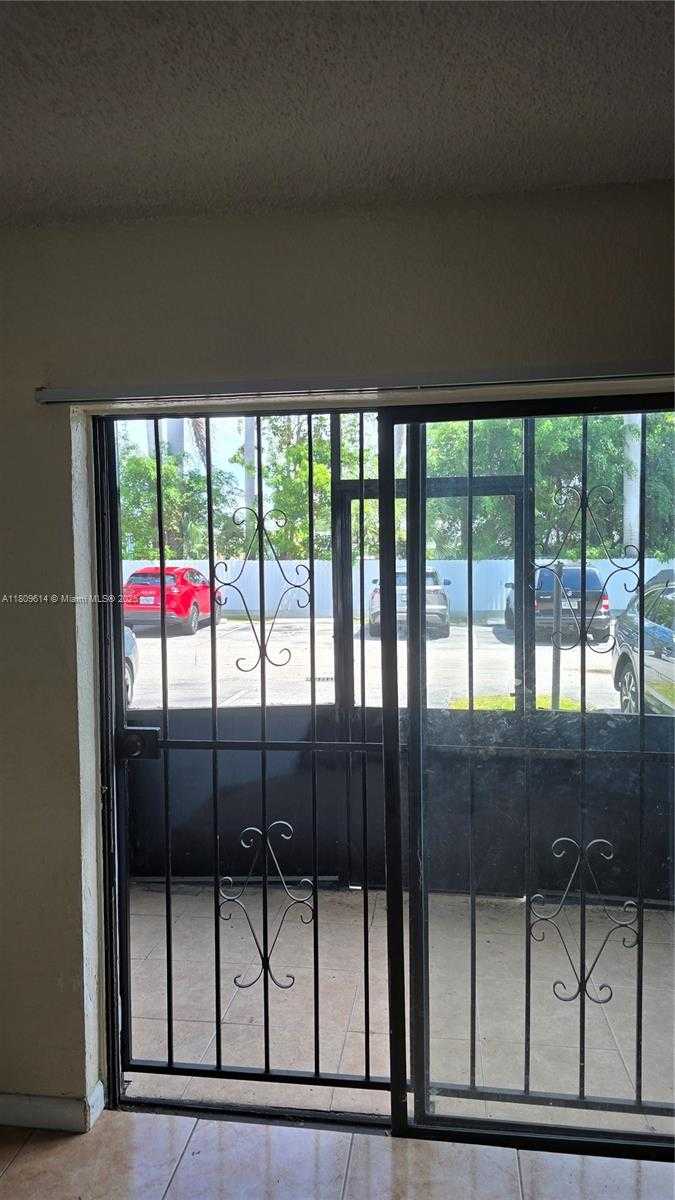 Imagen de Pequeño Objeto