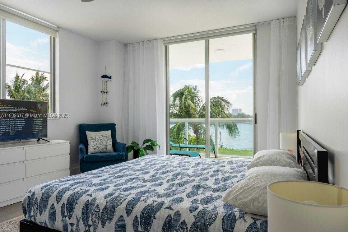Small Image of 17050 NORTH BAY RD #401, Sunny Isles Beach Number 14
