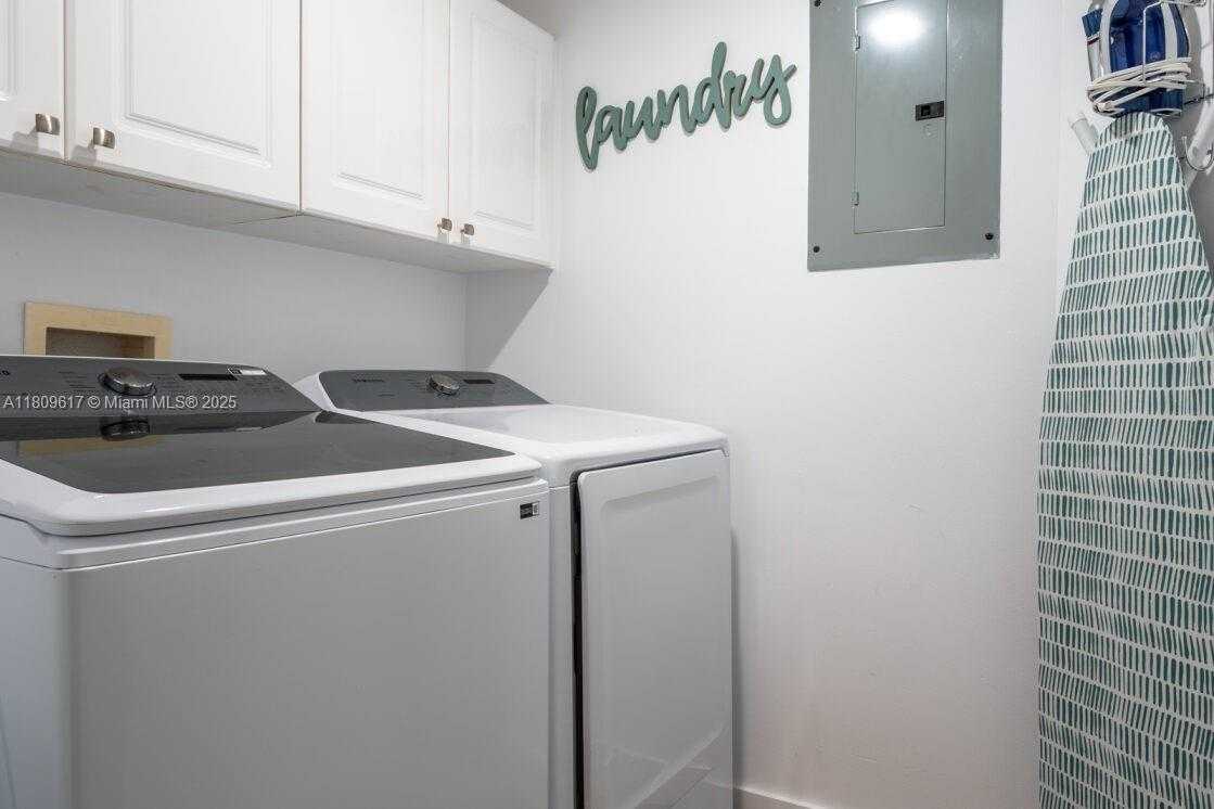Small Image of 17050 NORTH BAY RD #401, Sunny Isles Beach Number 23