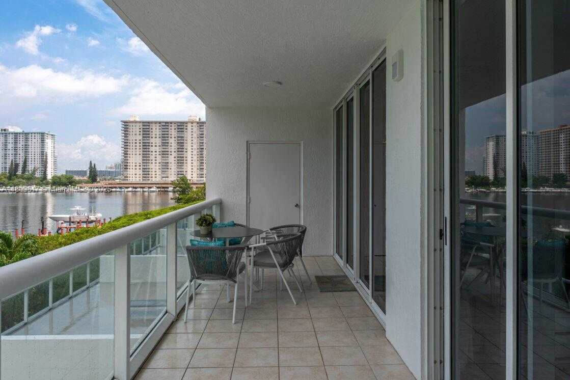 Small Image of 17050 NORTH BAY RD #401, Sunny Isles Beach Number 25