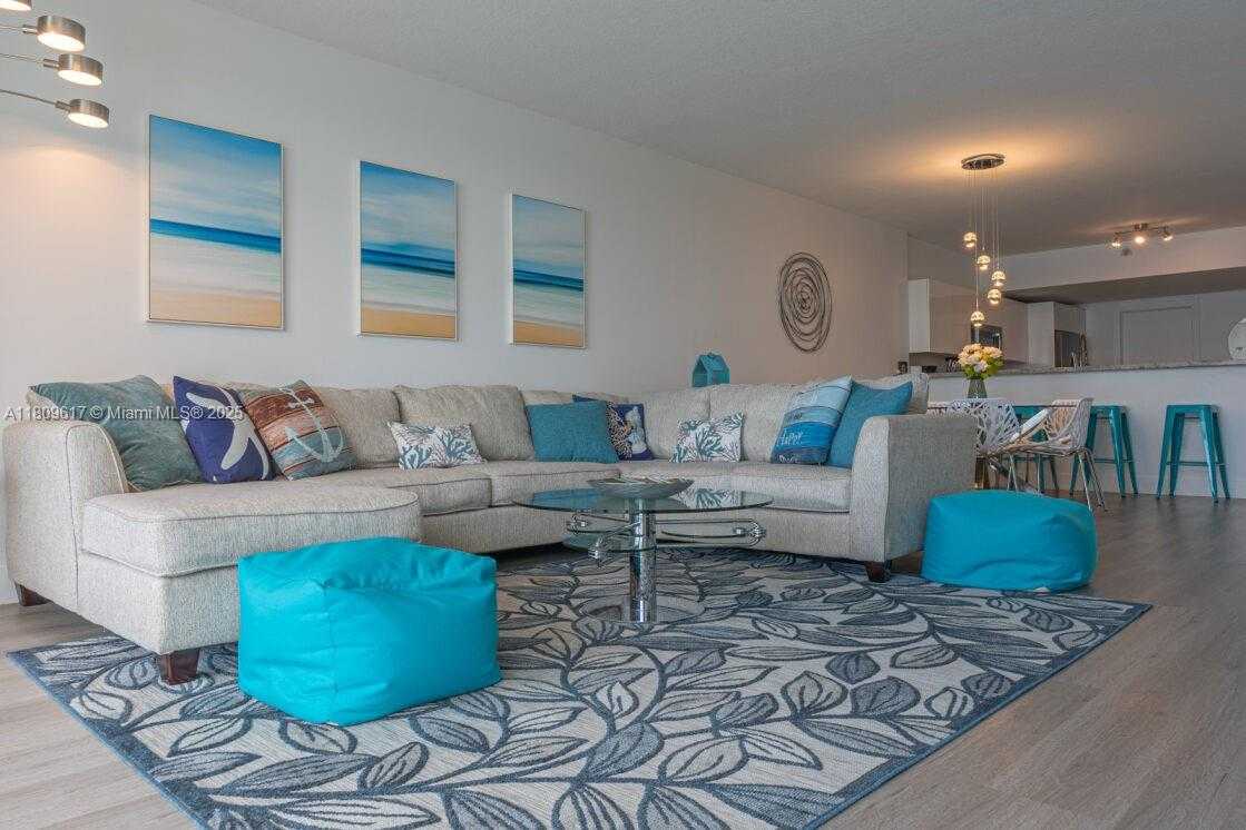 Small Image of 17050 NORTH BAY RD #401, Sunny Isles Beach Number 6