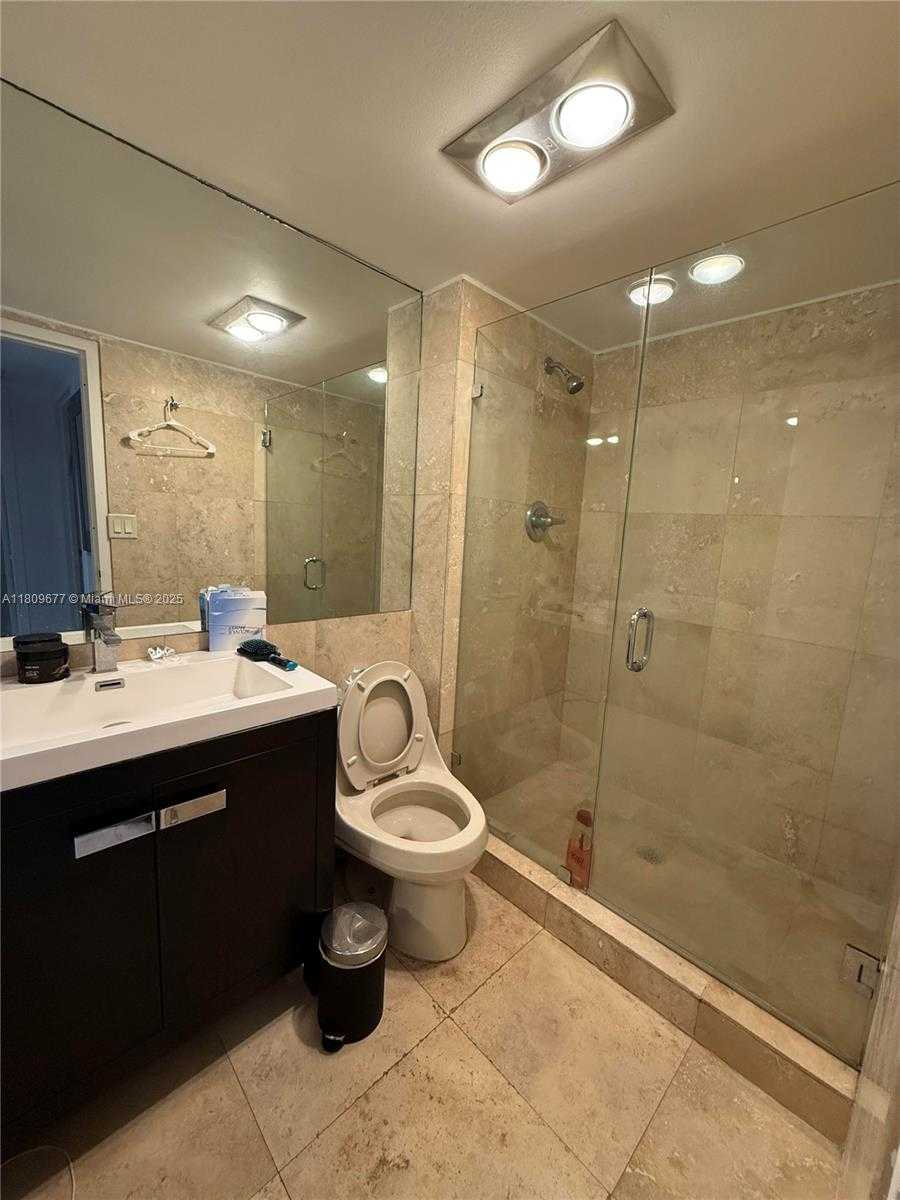 Small Image of 3375 NORTH COUNTRY CLUB DR #1004, Aventura Number 12