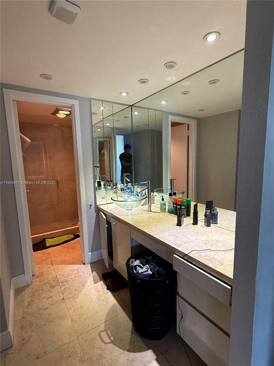 Small Image of 3375 NORTH COUNTRY CLUB DR #1004, Aventura Number 13
