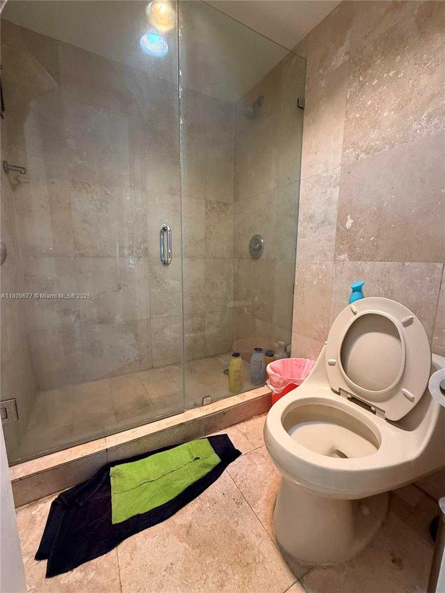 Small Image of 3375 NORTH COUNTRY CLUB DR #1004, Aventura Number 16