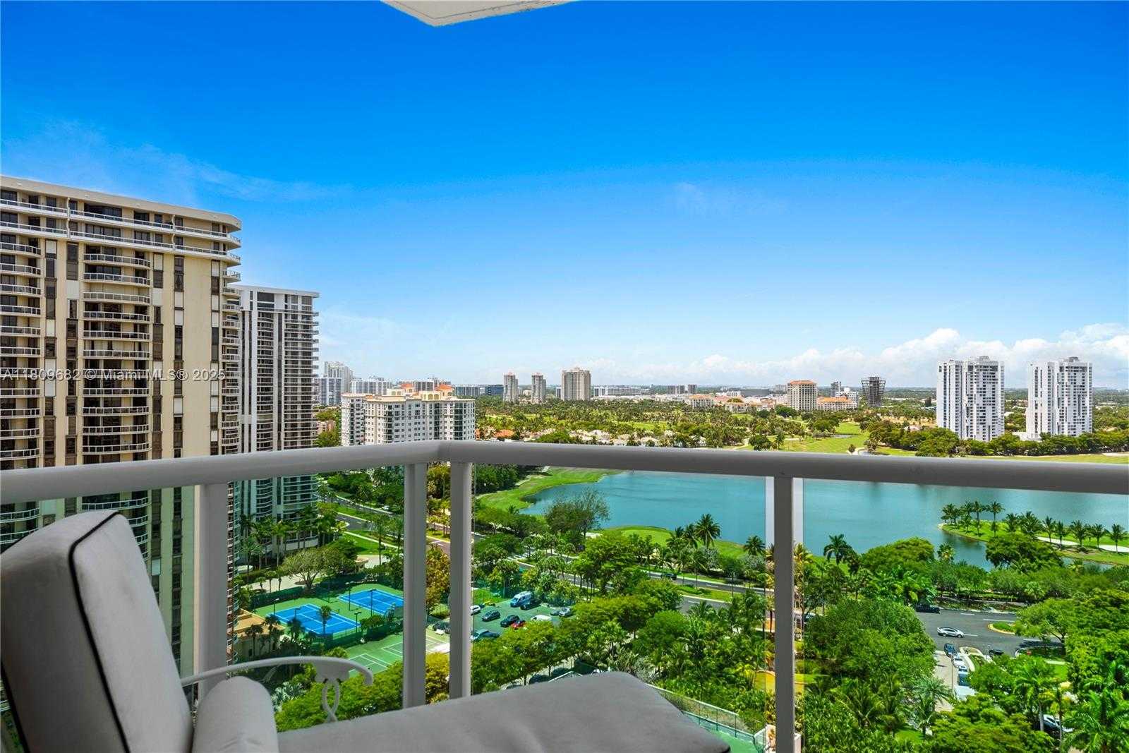 Small Image of 20201 EAST COUNTRY CLUB DR #2005, Aventura Number 29