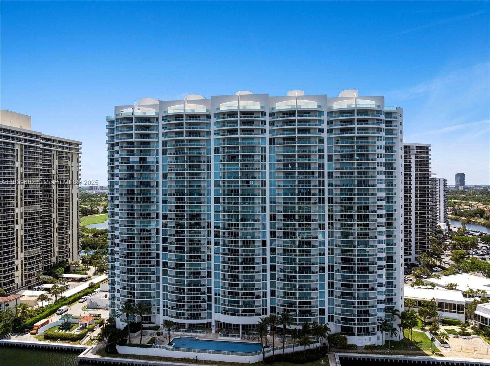 Small Image of 20201 EAST COUNTRY CLUB DR #2005, Aventura Number 37