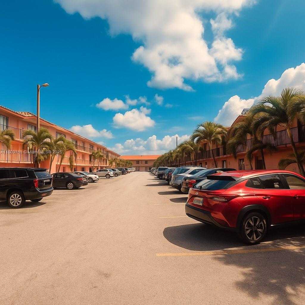 Small Image of Hialeah Number 16