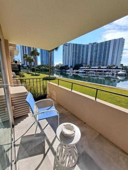 Small Image of 220 KINGS POINT DR #106, Sunny Isles Beach Number 7