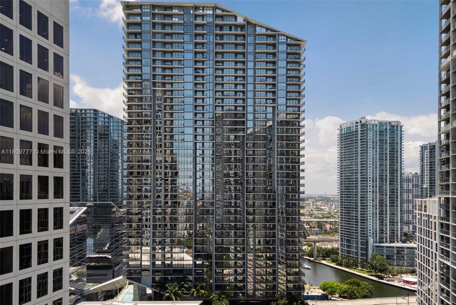 Small Image of 68 SOUTH EAST 6TH ST #1703, Miami Number 30
