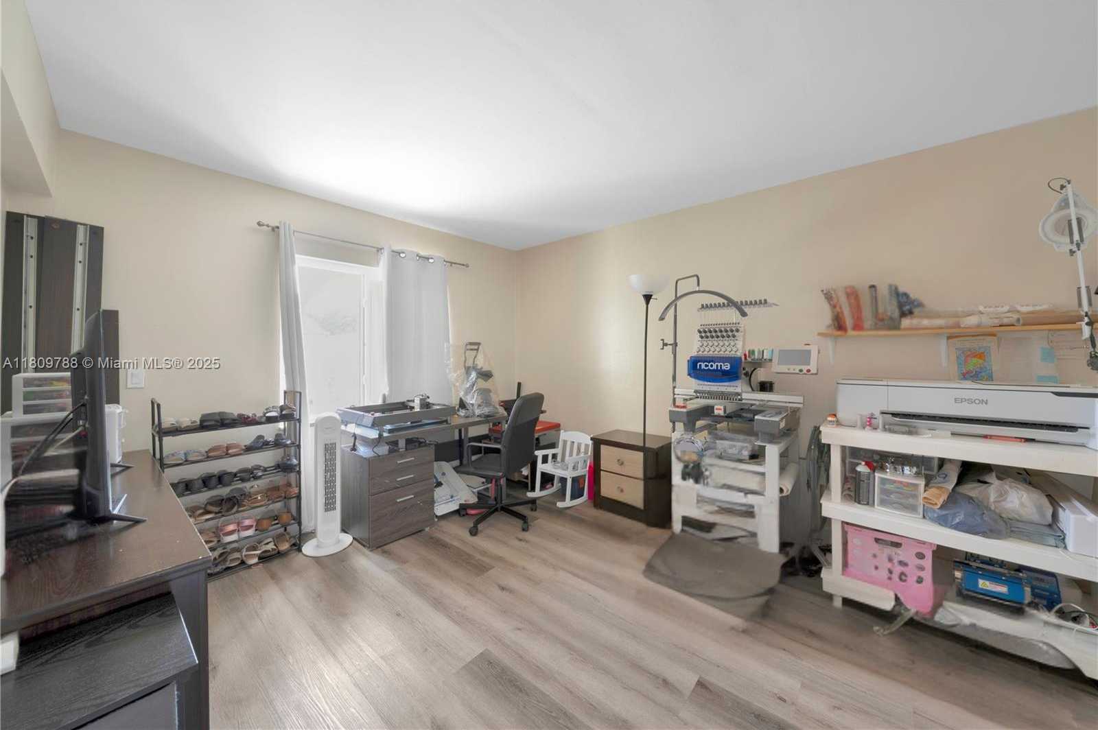 Small Image of 4542 SOUTH WEST 143RD CT W, Miami Number 13
