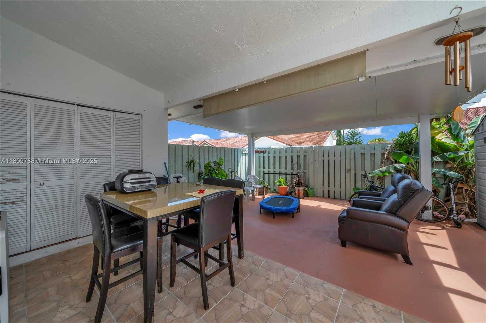 Small Image of 4542 SOUTH WEST 143RD CT W, Miami Number 23