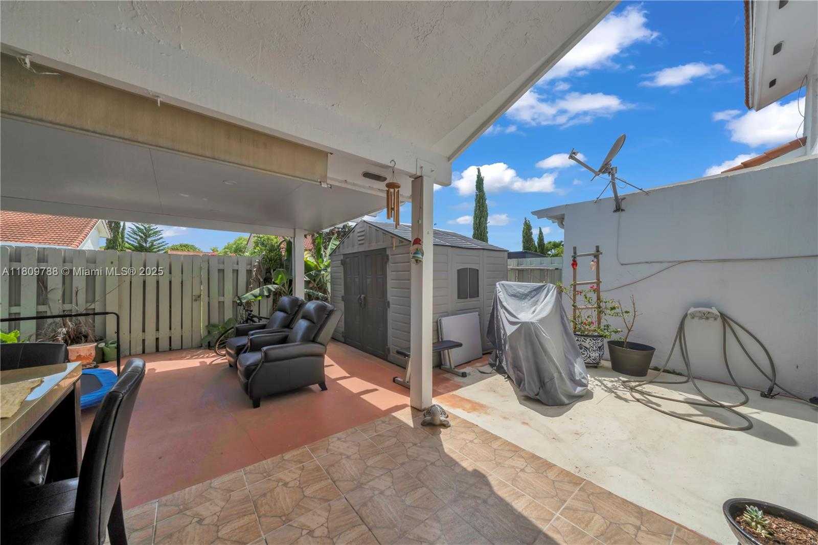 Small Image of 4542 SOUTH WEST 143RD CT W, Miami Number 24