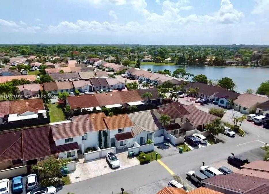 Small Image of 4542 SOUTH WEST 143RD CT W, Miami Number 4
