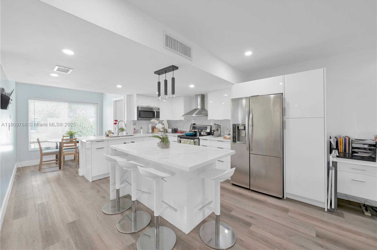 Small Image of 4542 SOUTH WEST 143RD CT W, Miami Number 7