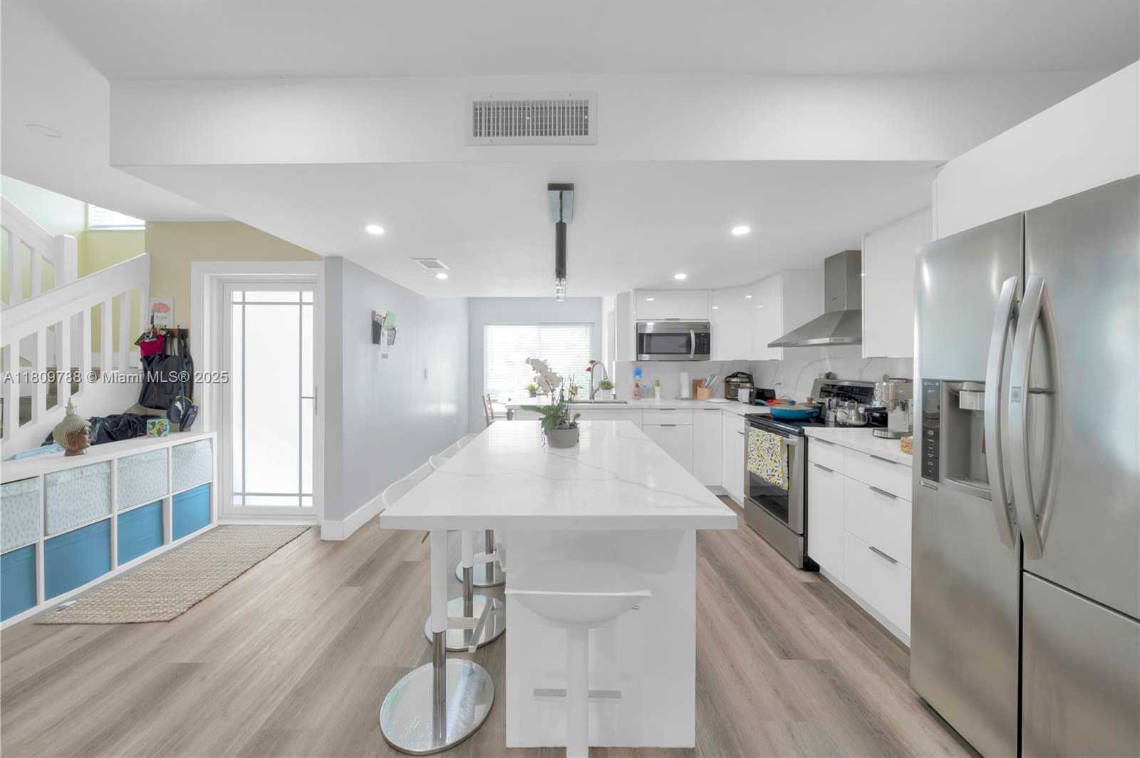 Small Image of 4542 SOUTH WEST 143RD CT W, Miami Number 8