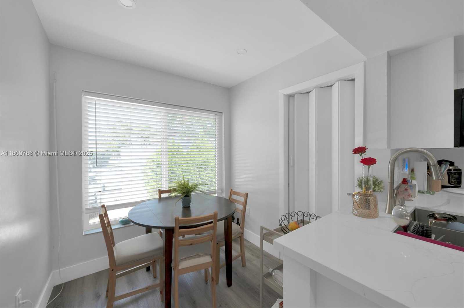 Small Image of 4542 SOUTH WEST 143RD CT W, Miami Number 9