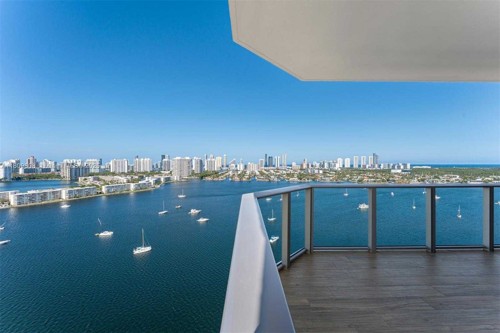 Small Image of 17301 BISCAYNE BLVD #2210, North Miami Beach Number 14