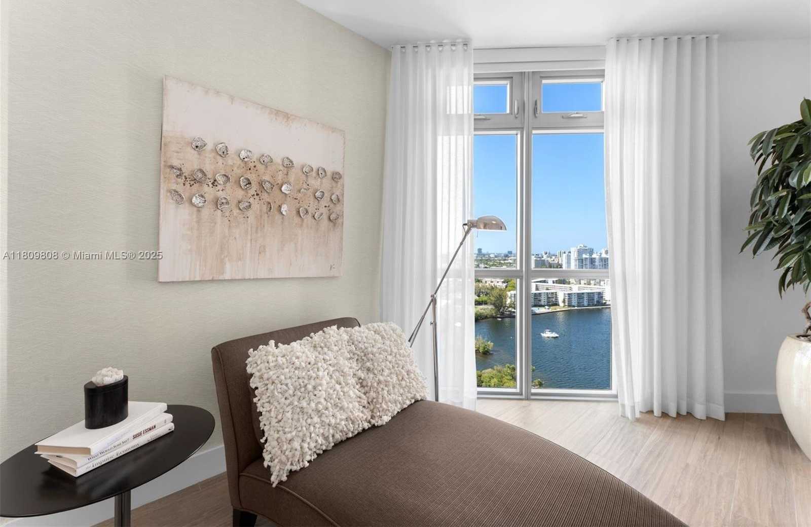 Small Image of 17301 BISCAYNE BLVD #2210, North Miami Beach Number 21