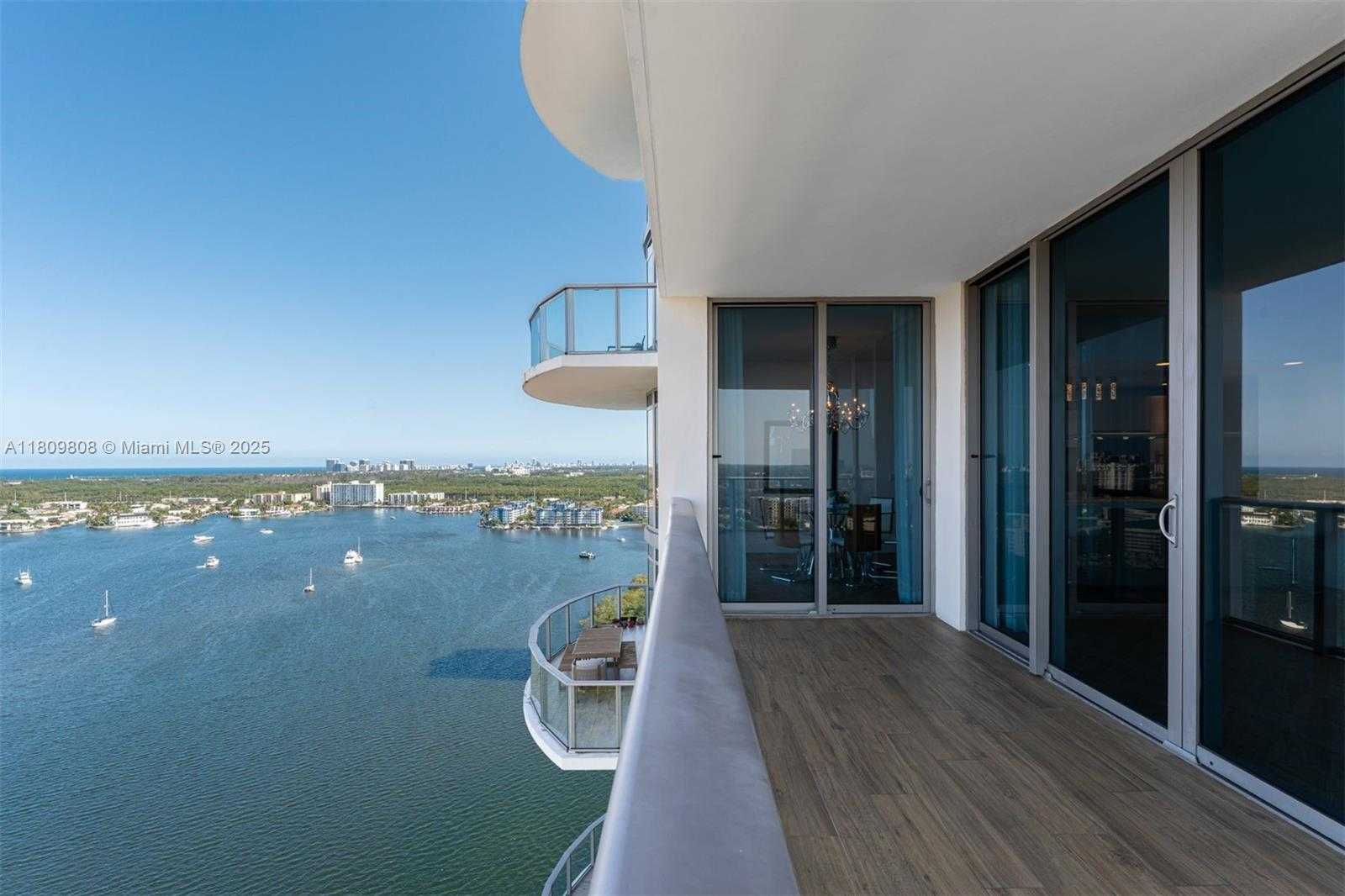 Small Image of 17301 BISCAYNE BLVD #2210, North Miami Beach Number 36