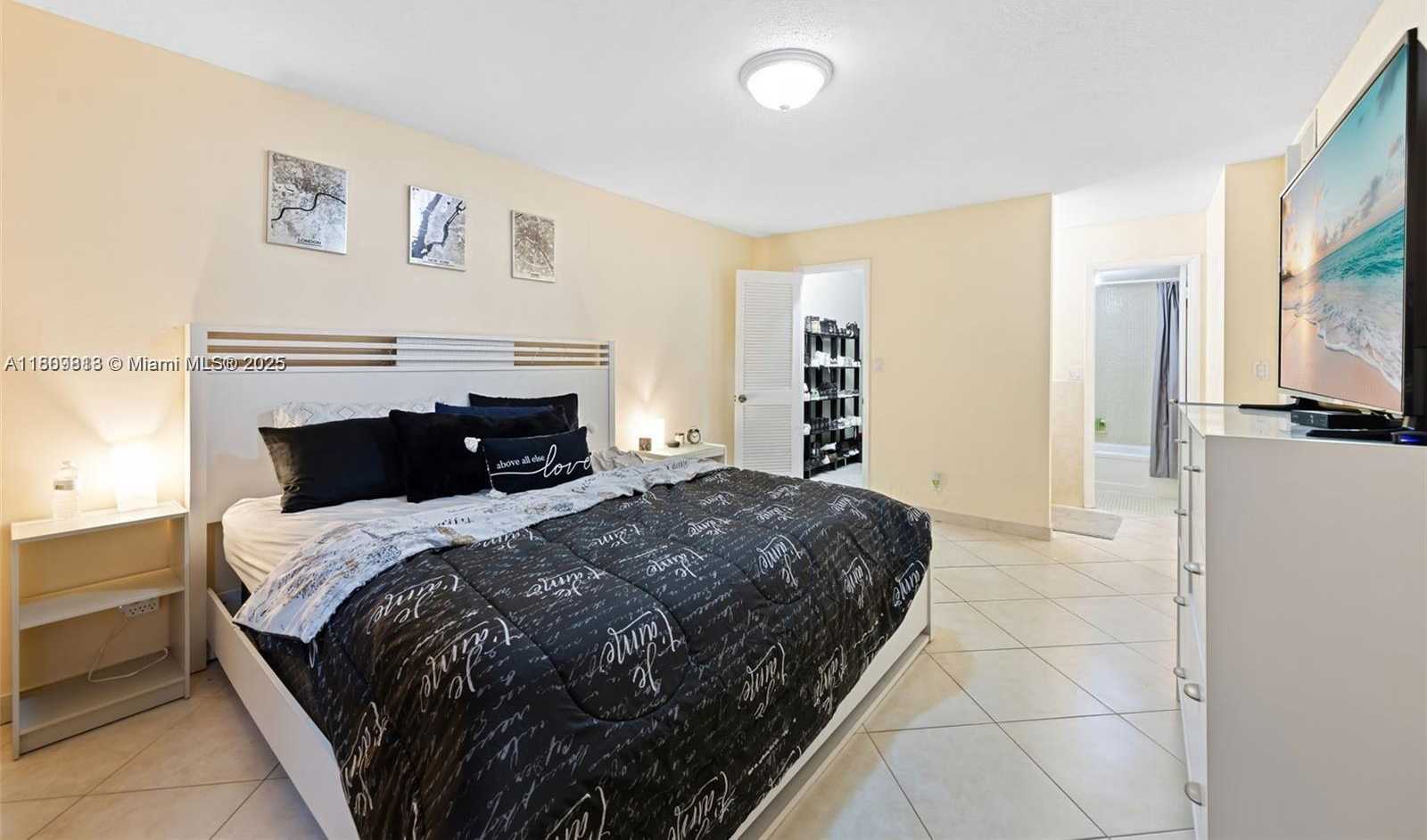 Small Image of 3161 SOUTH OCEAN DR #607, Hallandale Beach Number 16