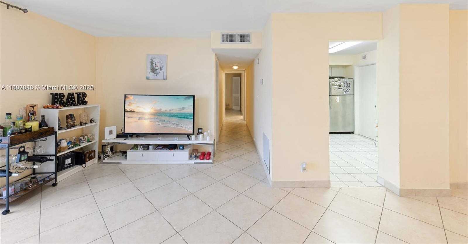 Small Image of 3161 SOUTH OCEAN DR #607, Hallandale Beach Number 8