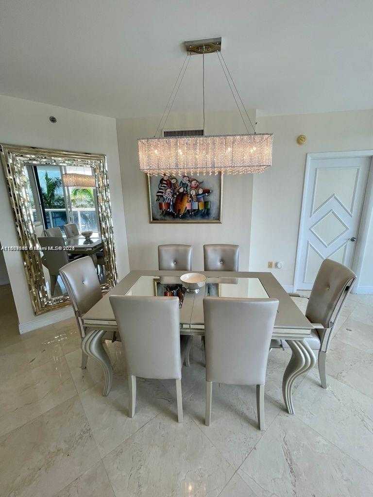 Small Image of 400 ALTON RD #808, Miami Beach Number 5