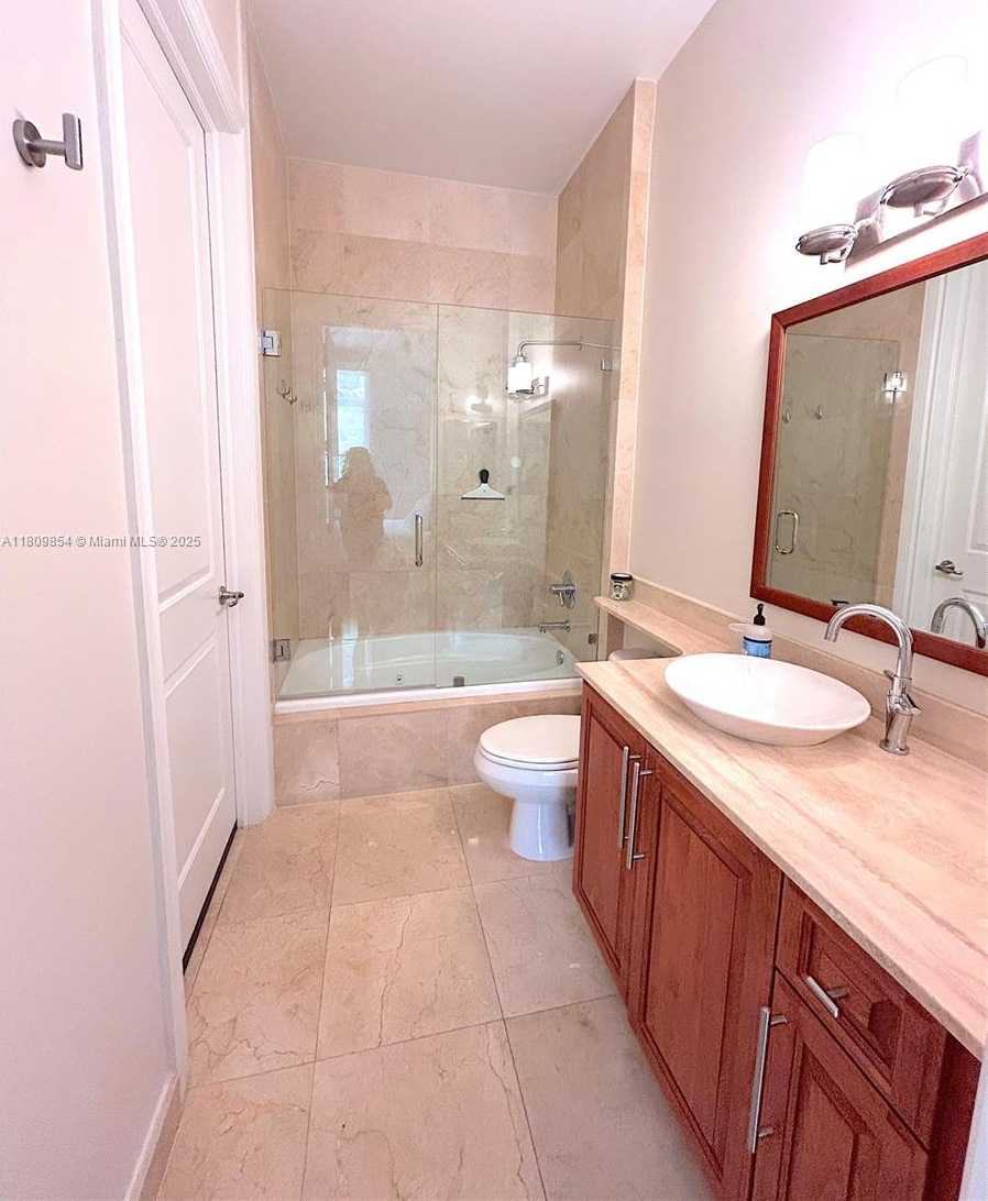 Small Image of 1805 PONCE DE LEON BLVD #626, Coral Gables Number 11