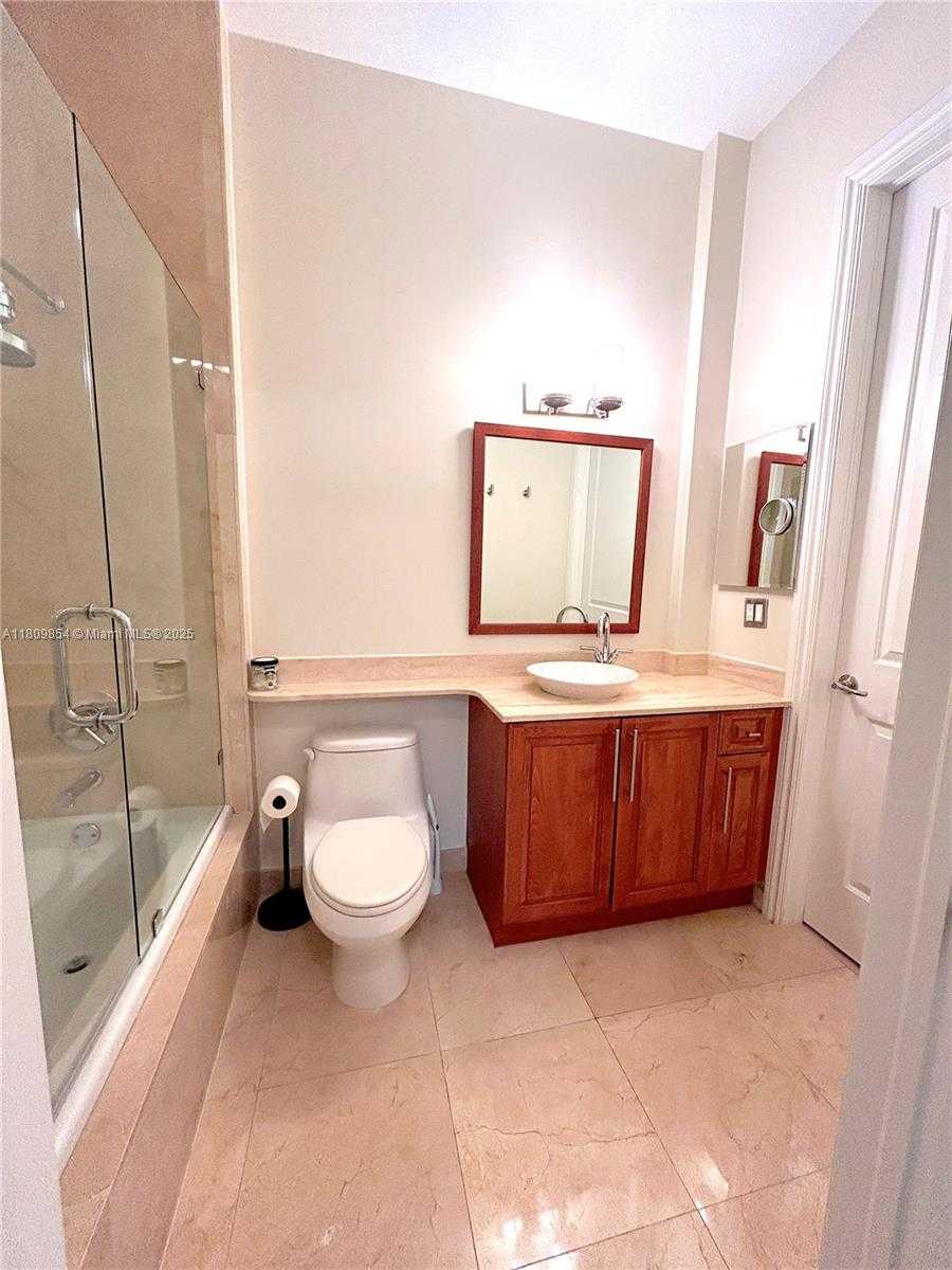 Small Image of 1805 PONCE DE LEON BLVD #626, Coral Gables Number 12
