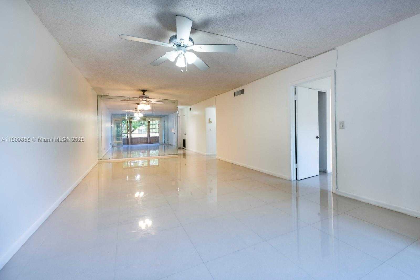Small Image of 301 CAMBRIDGE RD #203, Hollywood Number 2