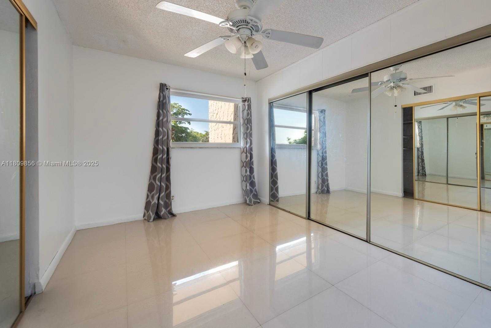 Small Image of 301 CAMBRIDGE RD #203, Hollywood Number 5
