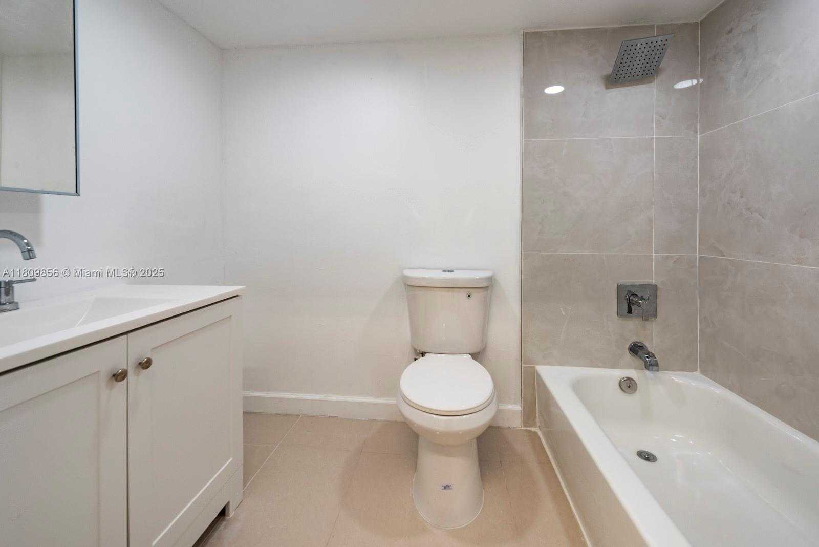 Small Image of 301 CAMBRIDGE RD #203, Hollywood Number 6
