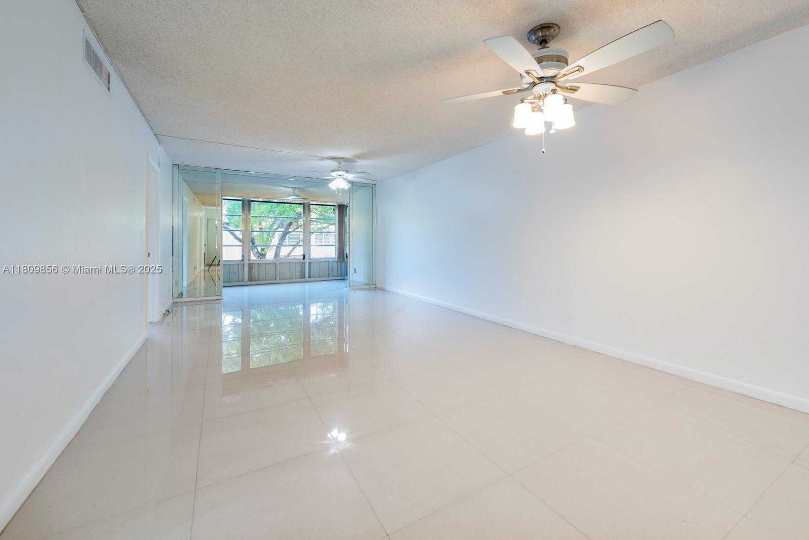 Small Image of 301 CAMBRIDGE RD #203, Hollywood Number 8