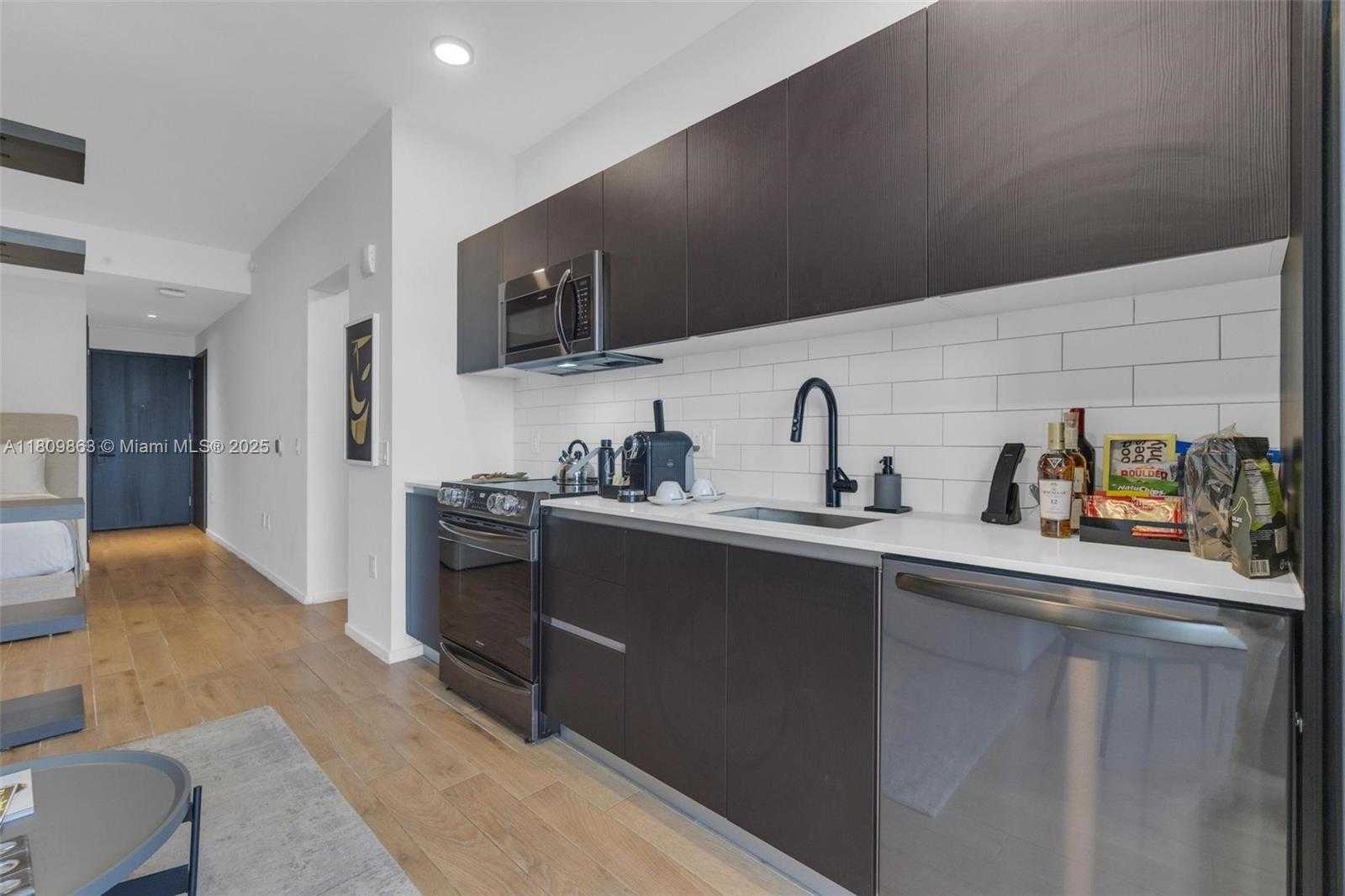 Small Image of 398 NORTH EAST 5TH ST #3503, Miami Number 5